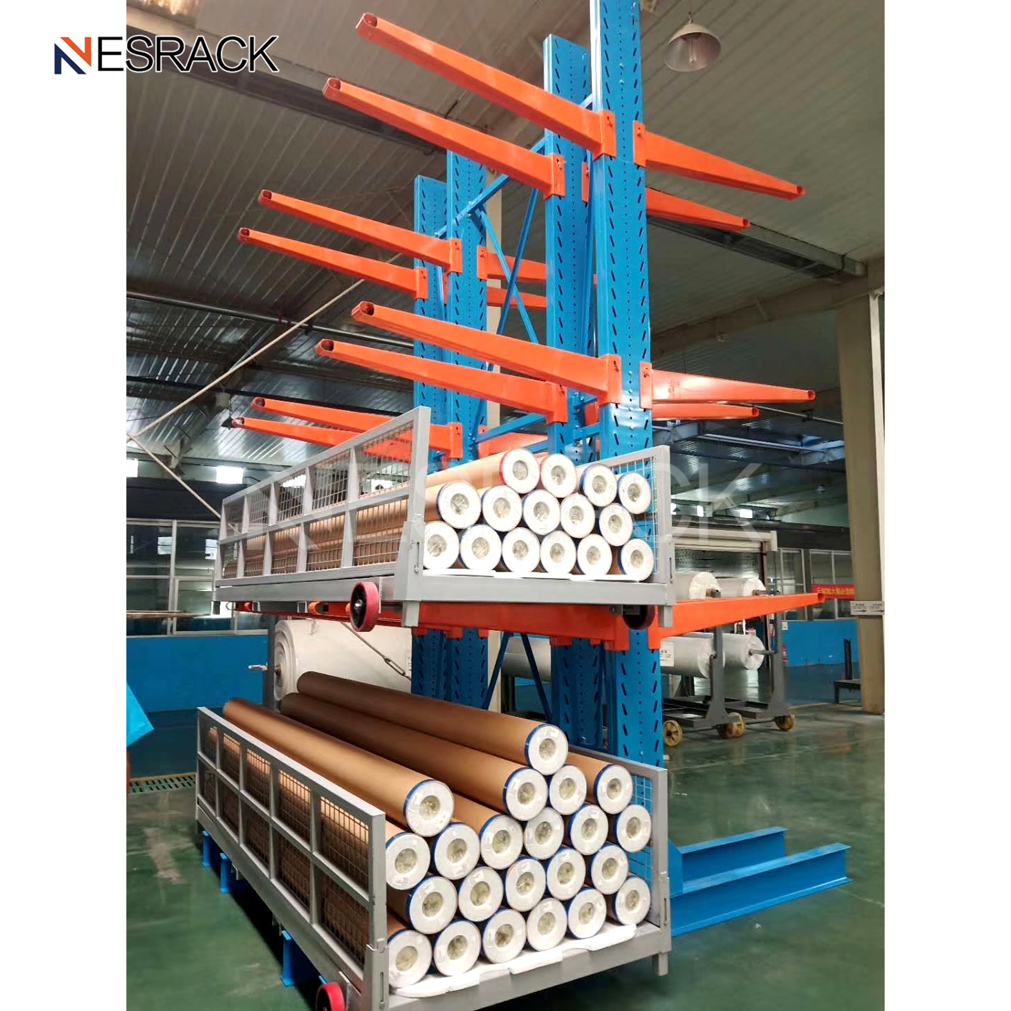 Heavy Duty Industrial Cantilever Racking System Steel Warehouse Shelves For Storage Durable For Warehouses Industrial Settings