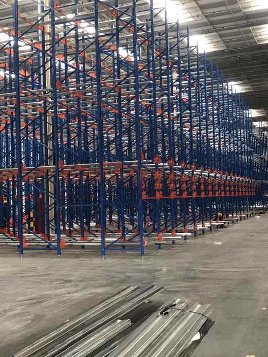 Direct Factory High Quality 5 Iron Pallet Storage Rack Shuttle Rack System High-Density Drive-In Free Layout Design For