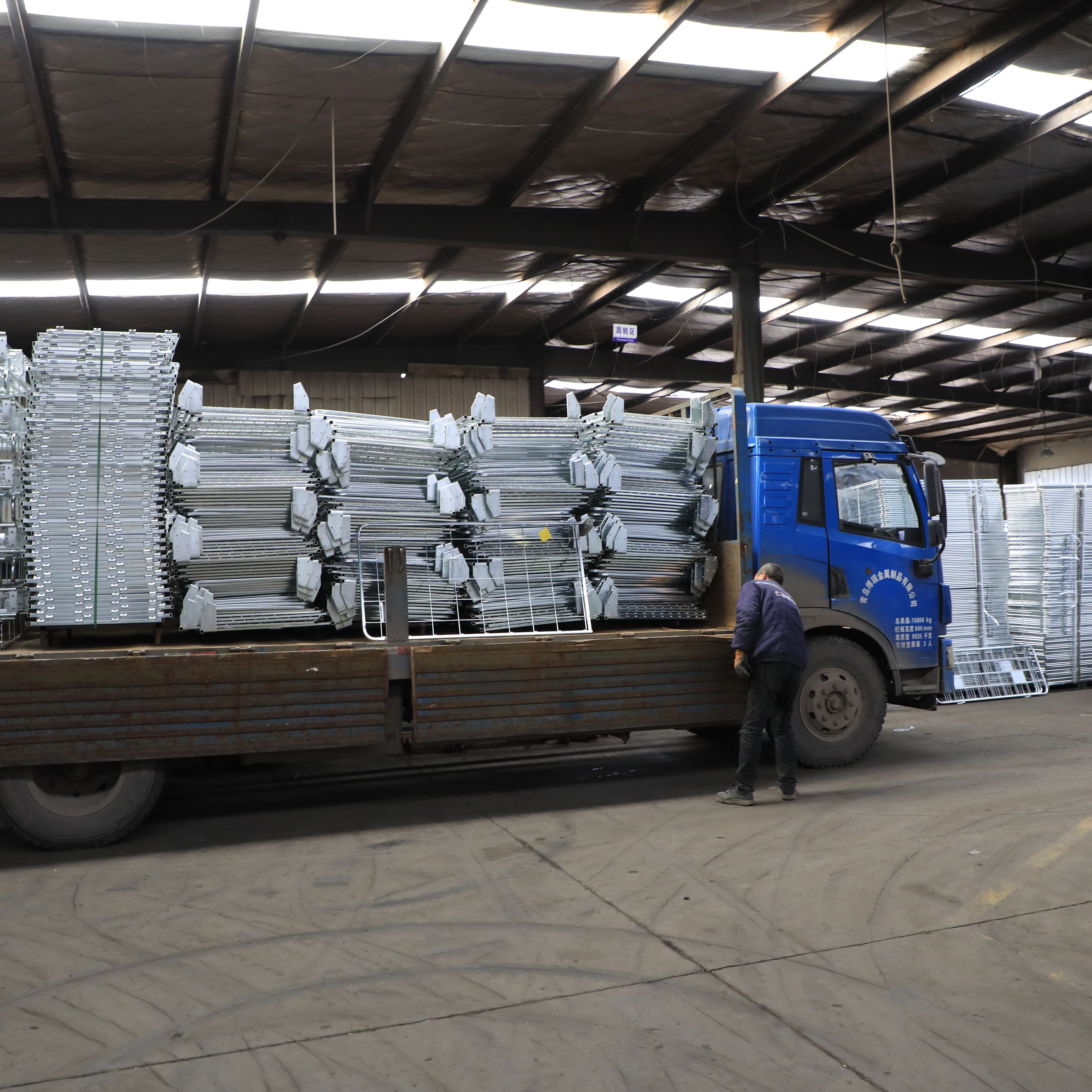 Professionally Produced Factory Wholesale 4 Tier Storage Wire Mesh Containers Warehouse Roll Trolley