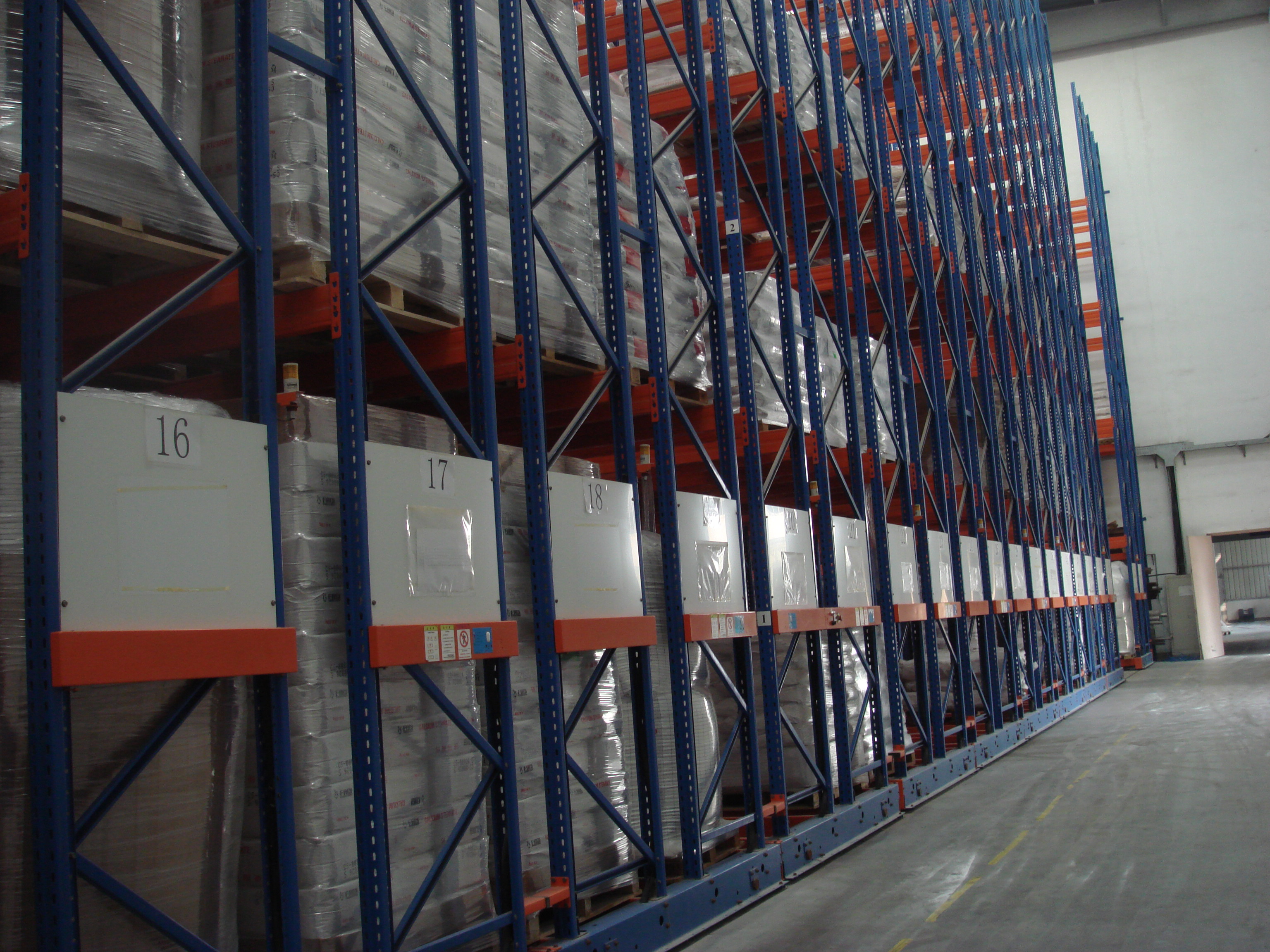 Heavy Duty Automated Electric Movable Pallet Rack Shelf Pallet Racking System