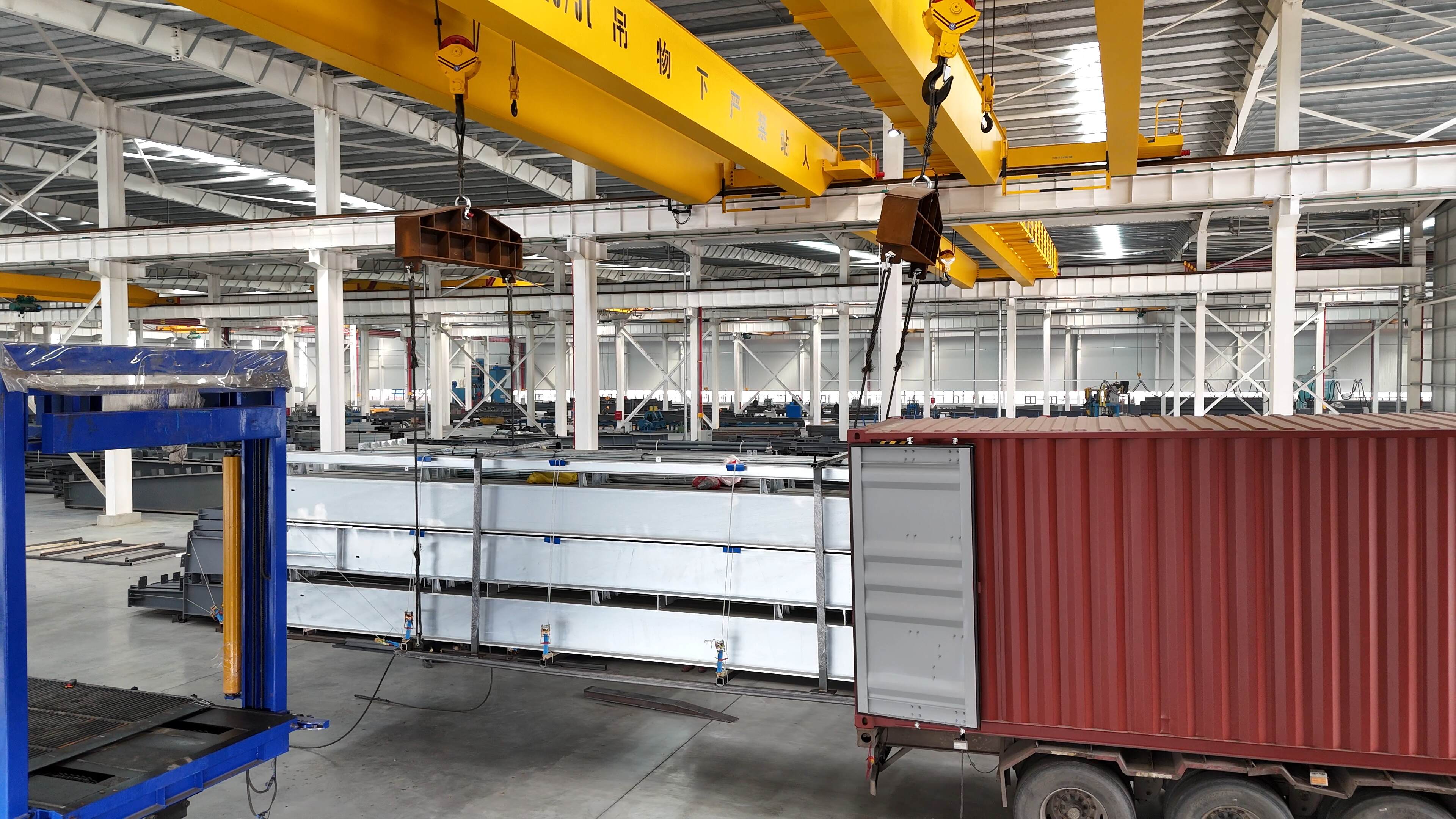 Safe Steel Panel Container Loading