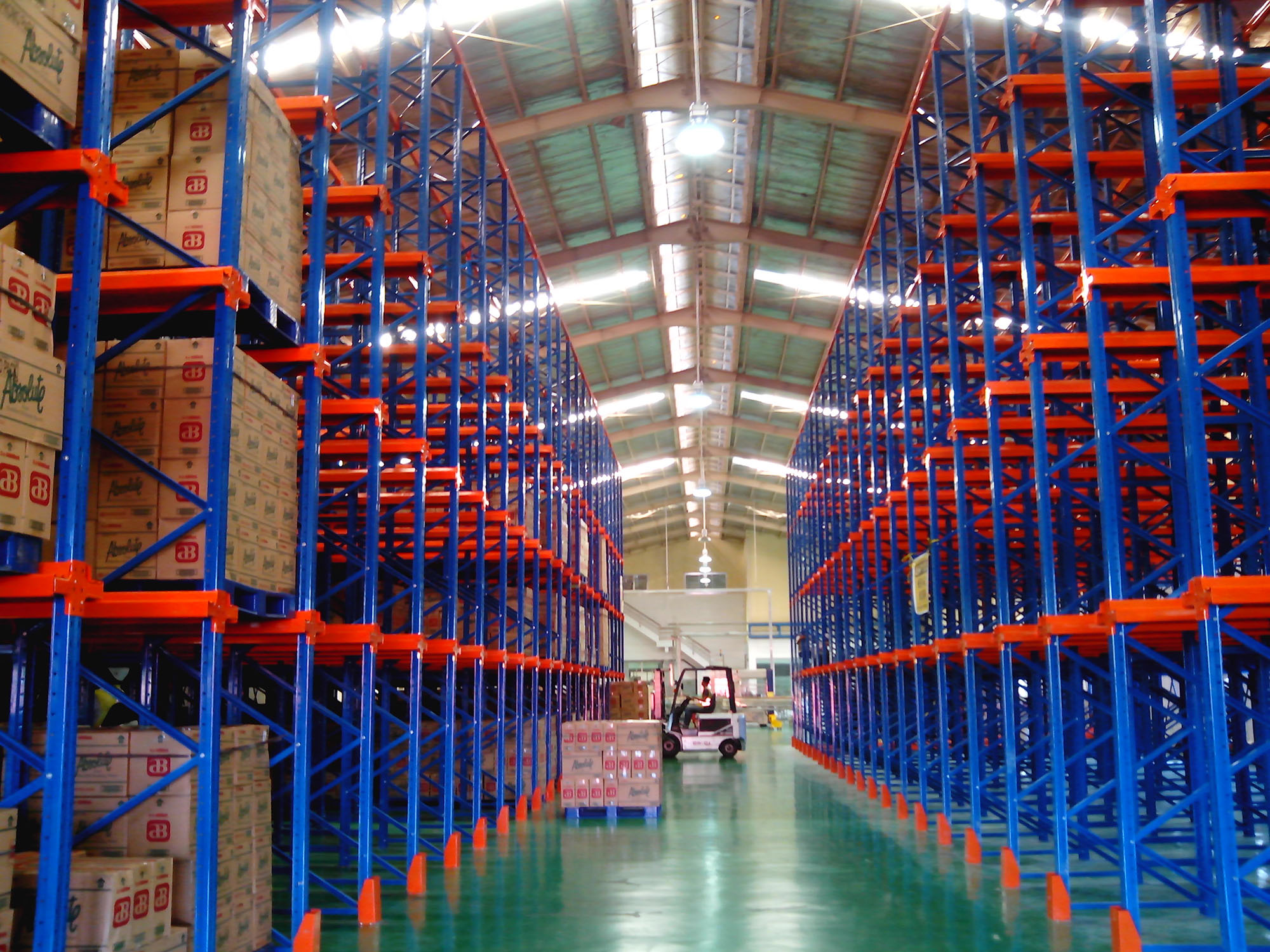 Mracking Manufacturer's Industrial Drive-In Racking System Free Design Low Steel Shelves Garage Storage Corrosion Protection